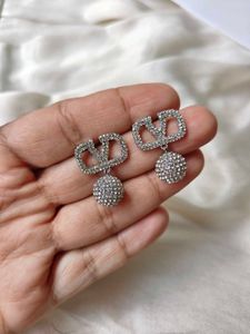 Sparkling Crystal Drop Earrings