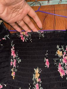Black crop top