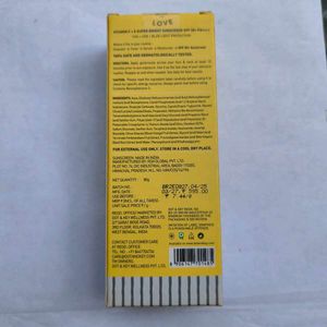New and Sealed Dot &amp; Key Vitamin C+E Sunscreen