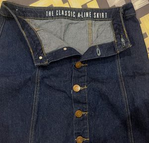 Cute Button-Front Denim Skirt