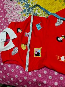 women dress with tags