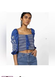 ONLYSlim Fit woven Crop Top with Embroidery