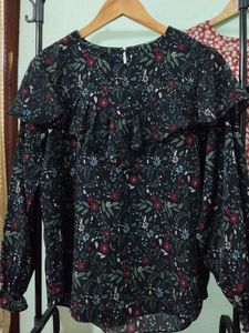 Floral Print Ruffle Neck Top