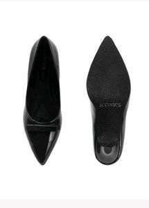 Chic Black Patent Bow Pumps
