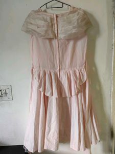 Chic Pink Dress with Bow Detail