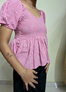 Cute Pink Gingham Puff Sleeve Top🌸
