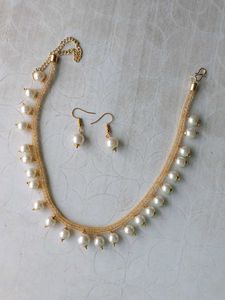Elegant Pearl Necklace and Earrings Set