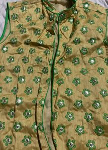 Embroidered Sleeveless Jacket