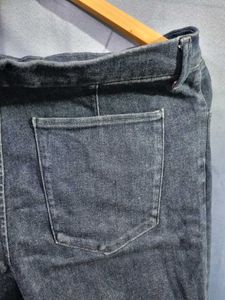 Uniqlo Dark Wash Denim Jeans