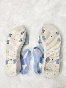 🎀 Denim Rose Embroidered Sandals ❤️