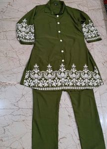 Embroidered Kurta Set