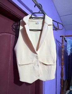 Chic Cream Sleeveless Jumpsuit