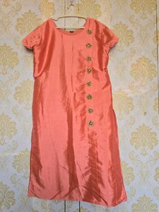 Stylish Pink Kurta with Embellished Buttons