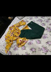Chic Floral Print Peplum Top and pants free