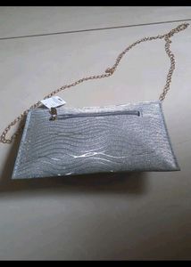 Sparkly sling bag with Chain
