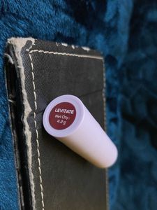 Nykaa Super Light Lipstick