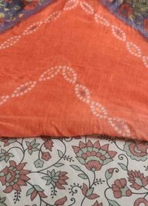 Vibrant Floral bandhni Print odhana