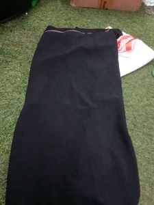 Side Slit Short Skirt