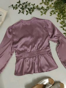 Satin V-Neck Peplum Blouse✨💕
