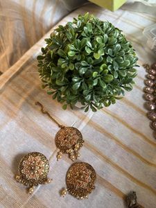 Ethnic Jewellery Set with Maang Tikka