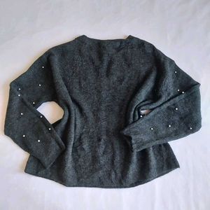 H&amp;M Pearl Embellished Grey Sweater 🫧