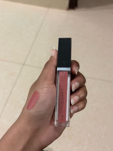 Lipstick Bundle: Kiss Beauty, Glam Fam &amp; More!