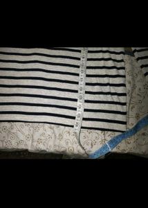 Stylish mix sizes tops 4