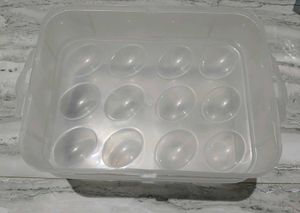 Egg container