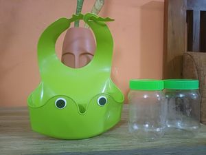 Fancy Frog Spoon Stand With Free Two Tumblers