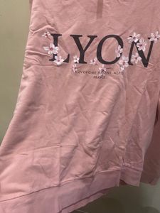 H&amp;M Sweatshirt