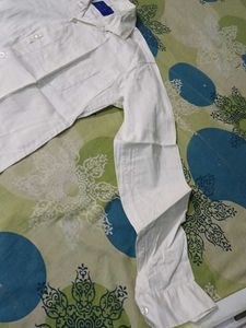 M SIZE YOUTH FIRST  White Men's Shirt