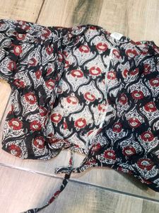 Boho Floral Print Tie-Front Crop Top