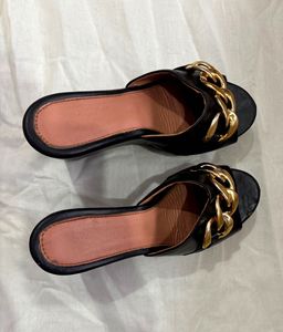 Stylish Black Chain Detail Slide Sandals