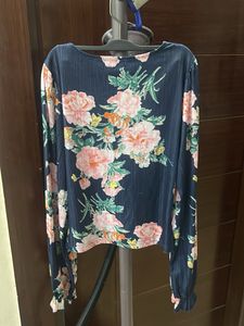 Chic Floral Print Long Sleeve Top