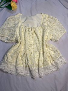Cute Floral Print Puff Sleeve Top