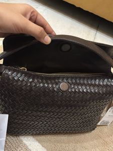Stylish genuine Leather Handbag