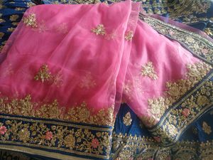 Boutique peice Ruched patern at bottom Stitched le