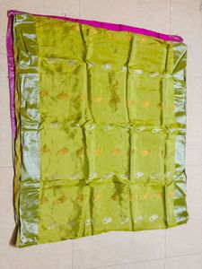 Vibrant Green &amp; Pink Saree