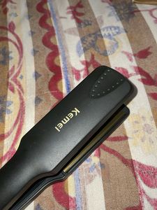 Kemei Hair Straightener