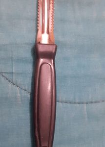 Black Vegetable Peeler