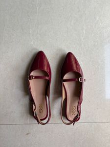 Chic Red Patent Slingback Flats (EU 34)