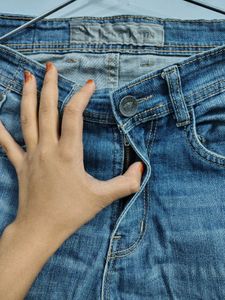men blue jeans