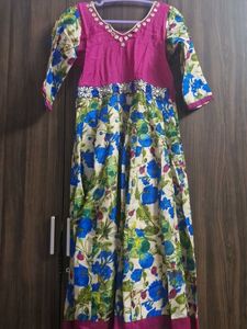 Beautiful Floral Print Kurta Set
