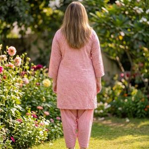 Elegant Pink Floral Kurta with Pants