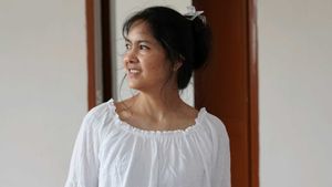 Bohemian White Cotton Blouse