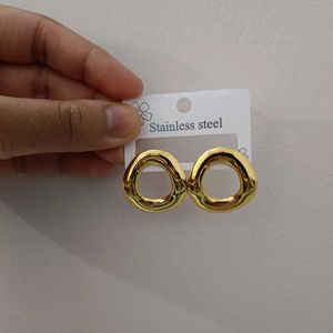 Chic Gold Abstract Earrings