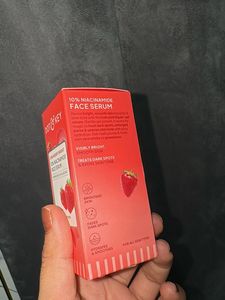DOT &amp; KEY Strawberry Bright Face Serum