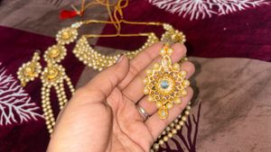 Stunning Pearl &amp; Gold Bridal Jewellery Set