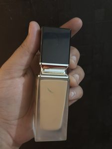 me- on superlast foundation  shade 21