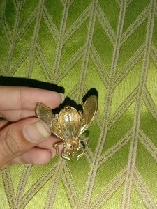 Unique Bee Brooch Pin for Unisex